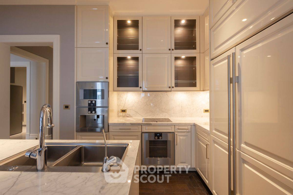 picture 3-BR 245 Sqm Near BTS Phloen Chit At 98 Wireless (ID 3356466) - 10/47