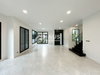listing thumbnail image 32