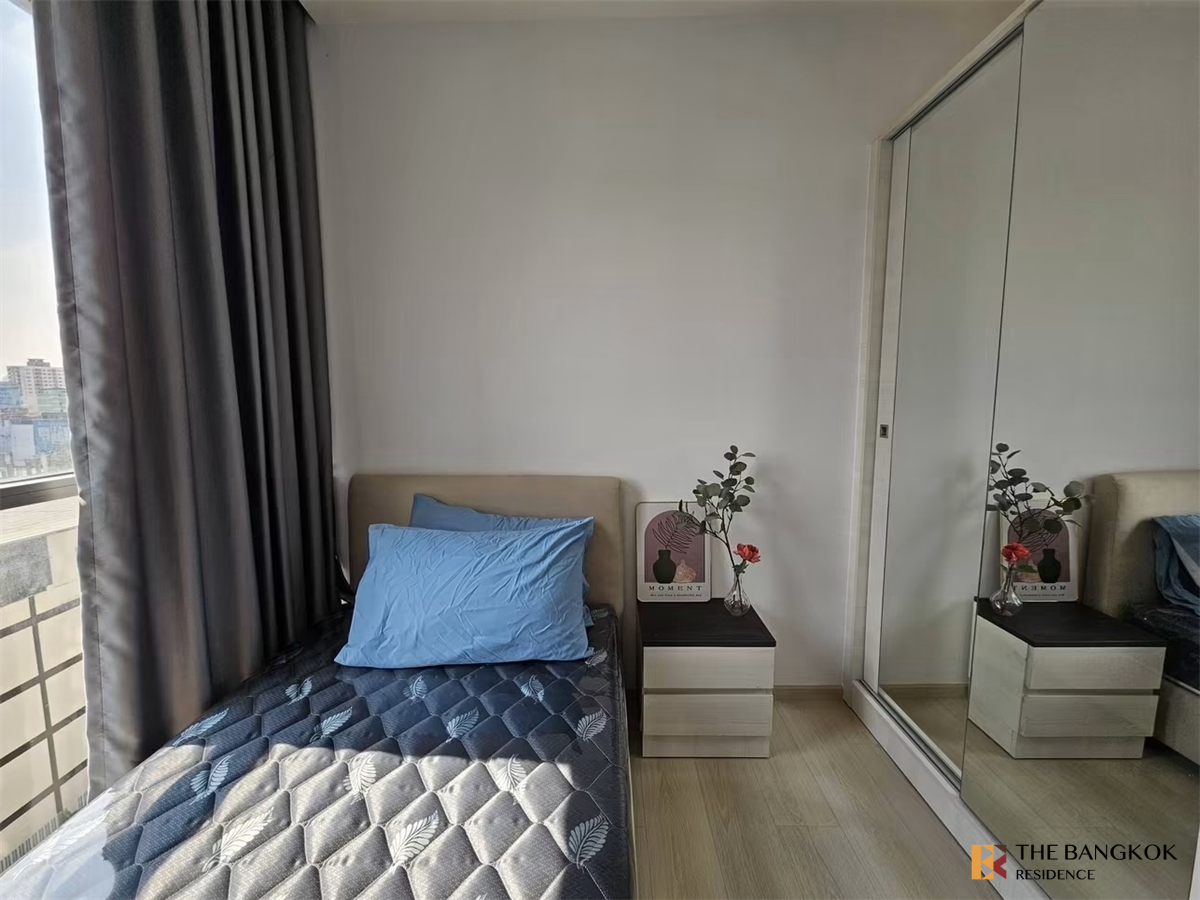 picture Life Ratchadapisek Move-in Ready, Just Bring Your Stuff near MRT Huai Khwang Station - 6/10