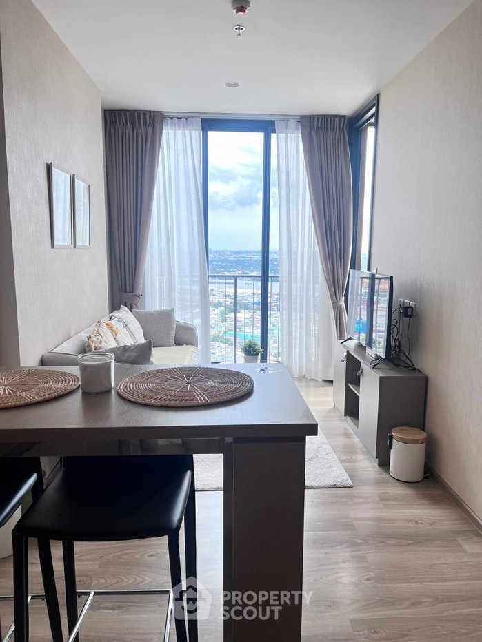 picture 44th-Floor 1-BR At Oka Haus Sukhumvit 36 Near BTS Thong Lor (ID 1675809) - 3/8