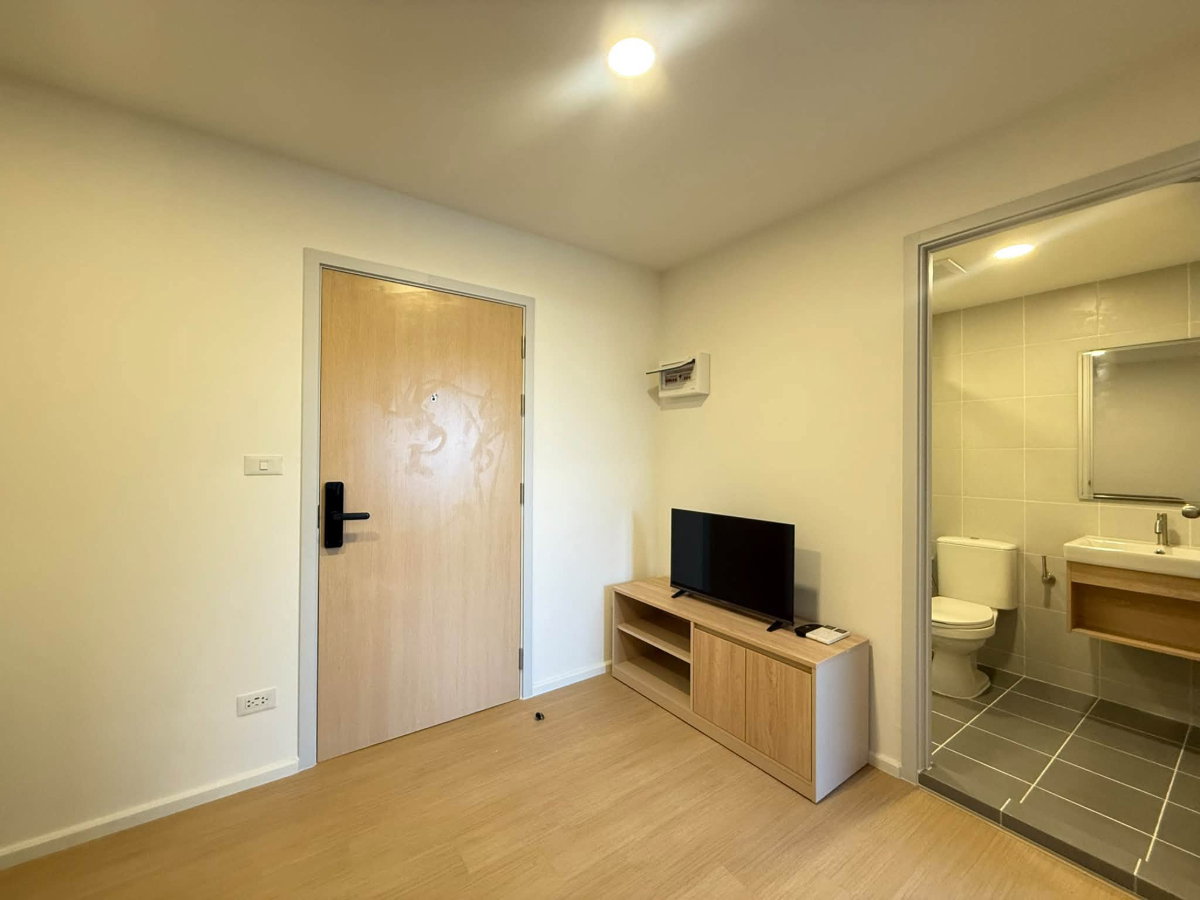 picture Code: 26KJ5290 for rent Chewathai Hallmark Ekkamai - Raminthra 🔥🔥 Line ID: @kjcondo (with @)🔥🔥 - 6/15