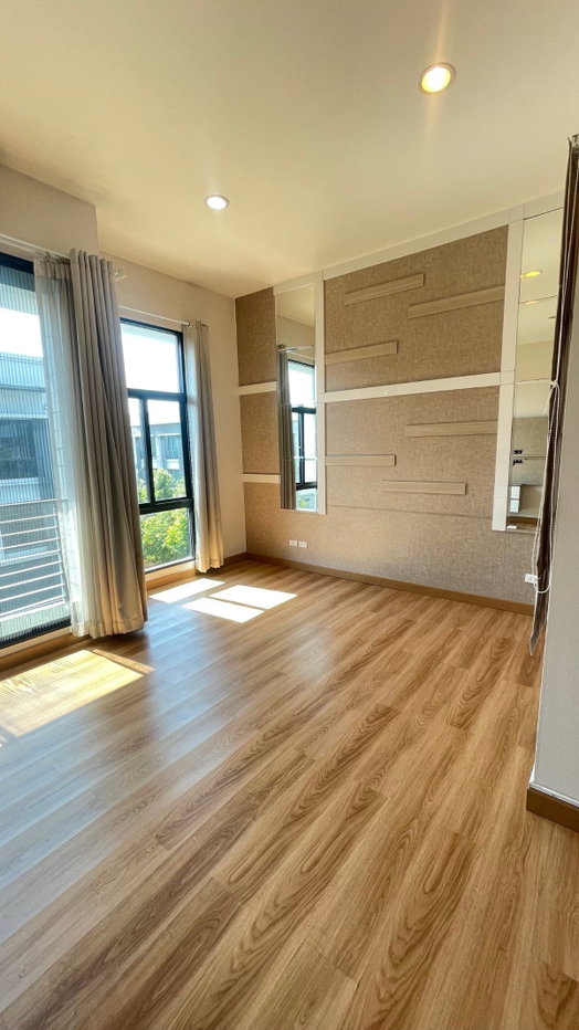 รูป 🏡✨ ขาย ทาวน์โฮม 3 ชั้น บ้านกลางเมือง พระราม 2–พุทธบูชา | หลังบ้านไม่ติดใคร - รูปที่ 5/10