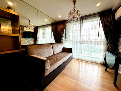 คอนโดให้เช่า : คอนโดให้เช่า : 15 Sukhumvit Residences((BTS Asoke) MK-02 line @livingbkk  