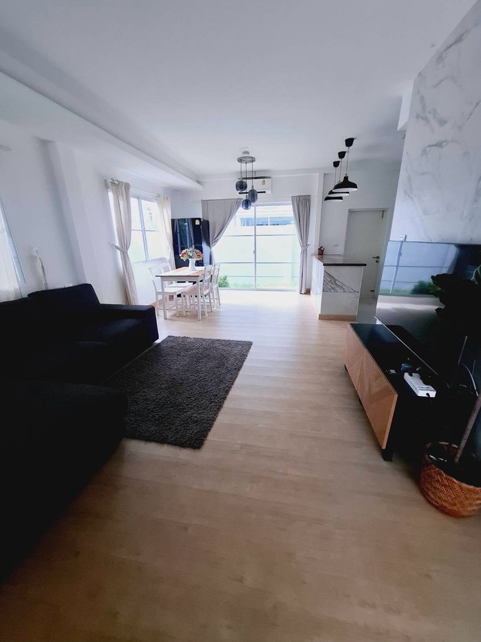 รูป 🏡✨ ให้เช่าทาวน์โฮม 3 ชั้น Indy 2 บางนา–รามคำแหง 2 | แปลงใหญ่ 40 ตร.ว. มีสวนข้างบ้าน - รูปที่ 2/15