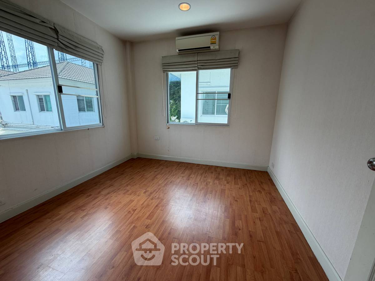picture 4-BR House For Sale, Life Bangkok Boulevard-Ramintra (142 Sqm) (ID 1931559) - 14/29