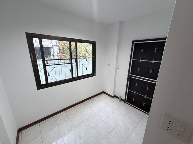 ให้เช่าบ้านเดี่ยว 3 ห้องนอน 50 ตร.ว. เค.ซี.การ์เด้นโฮม