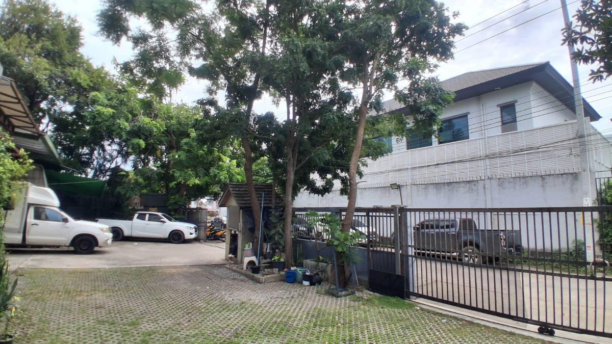 รูป ขายโกดังพร้อมสำนักงาน 4 ชั้น แบริ่ง 31 สุขุมวิท 107 พื้นที่ 1,168 ตร.ม. พร้อมเฟอร์นิเจอร์ครบ - รูปที่ 5/19