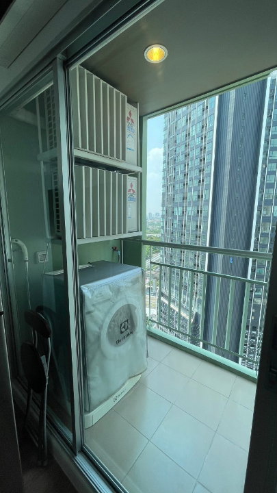 รูป ให้เช่าห้องแต่งพร้อม เฟอร์ครบ ห้องใหญ่ วิวดี ราคาถูก ใกล้ ARL และ MRT สถานีหัวหมาก - รูปที่ 9/12