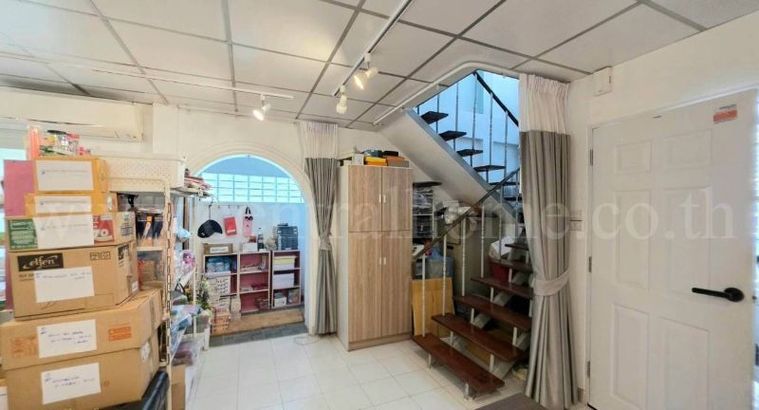 ขายทาวน์โฮม 2 ห้องนอน 100 ตร.ม. 25 ตร.ว. เขตบางซื่อ