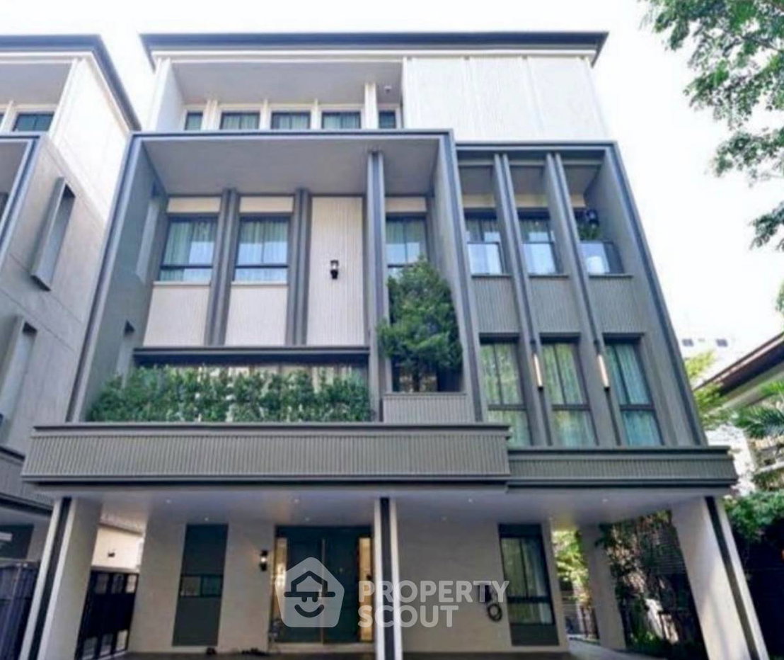 รูป บ้าน 4-ห้องนอน ที่ ลา วิสต้า เพรสทีจ วิลเลจ เอกมัย 10 ใกล้ BTS เอกมัย (ID 3363233) - รูปที่ 1/8