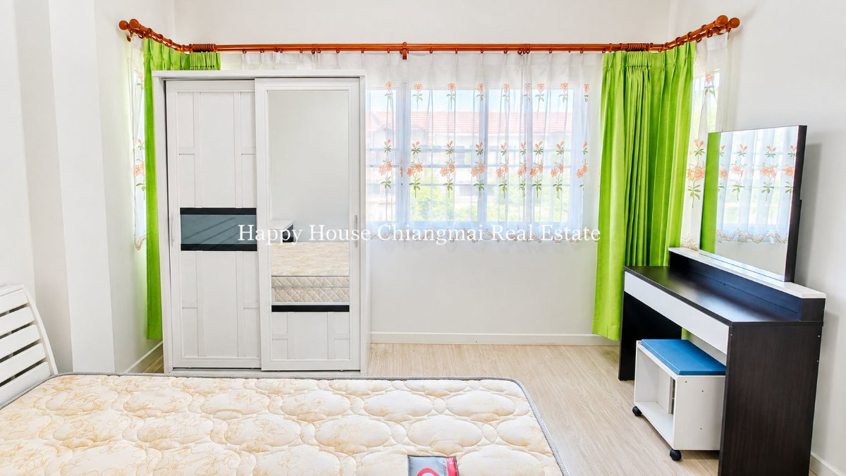 รูป ให้เช่า บ้านเดี่ยว 2 ชั้น ในหมู่บ้านดีญ่า วาเล่ย์ สารภี โทร 082-532-3935 - รูปที่ 16/23