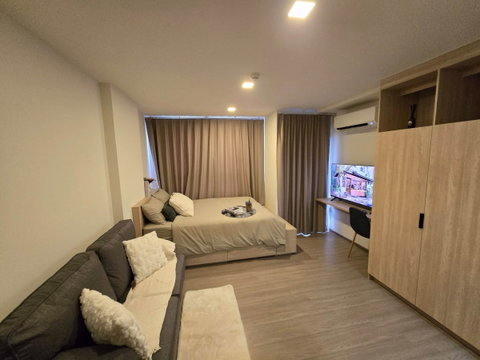 Code: 26KJ5305 for rent THE MUVE Pradipat ðĨðĨ Line ID: @kjcondo (with @)ðĨðĨ