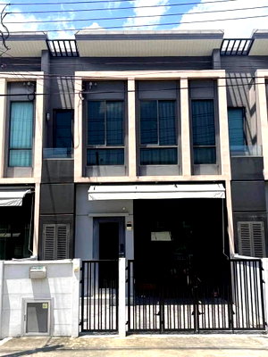 Townhouses for rent Samut Prakarn : Available✅✨ Townhome for Rent “PLENO Sukhumvit-Bangna” ✨ Near Mega Bangna, fully furnished and ready to move in.💚 Contact LINE: @682rrwqo