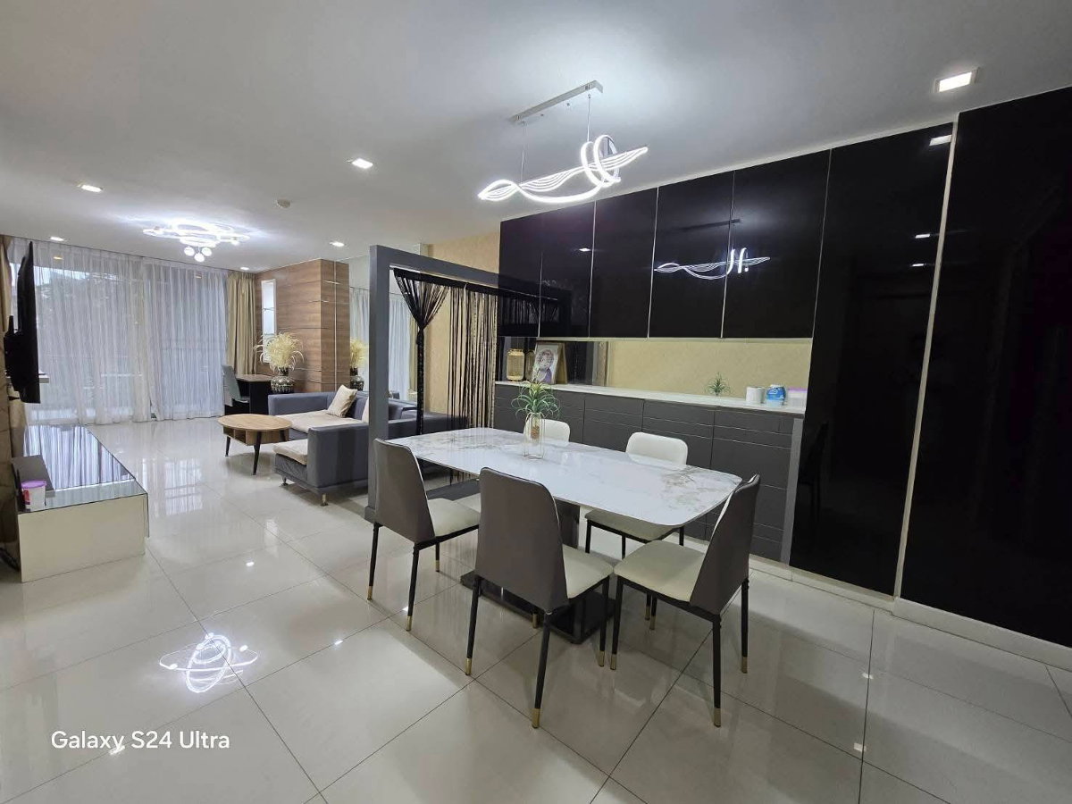 ⛵ Apus ⛵ Pool view / 2F / 3bedrooms >> THB50,000/month 彡