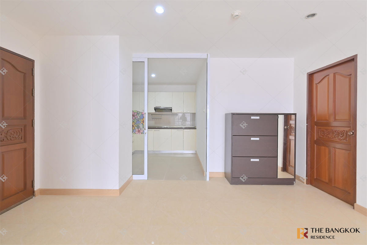 picture Baan Klang Krung Resort (Ratchada 7) Hurry, big discount is ending! - 10/10