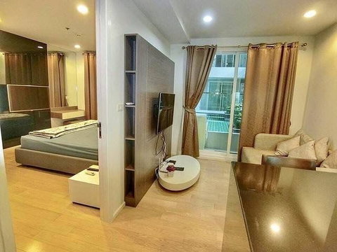 P-138736 Condo For Sale! 15 Sukhumvit Residences near BTS Nana | Fully Furnished 36 sq.m. Line@easythaihome 085-592-2897