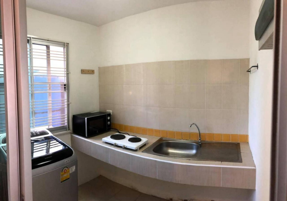 รูป บ้านว่าง มาใหม่ !!   ให้เช่า ทาวน์โฮม บ้านกลางเมือง สาทร-ตากสิน 1 หลังมุม หน้าบ้านไม่ชนใคร ส่วนตัวมากกก  ขาเข้าสาทร ใกล้BTSวุฒากาศ เพียง 200 เมตร - รูปที่ 8/15