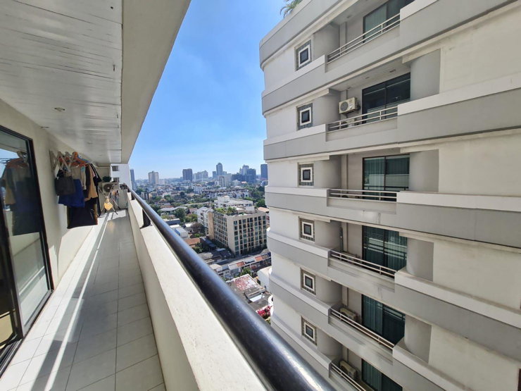 picture Spacious 3-Bedroom Condo 211 Sq.m. | Casa Viva Ekamai 12  - 19/30