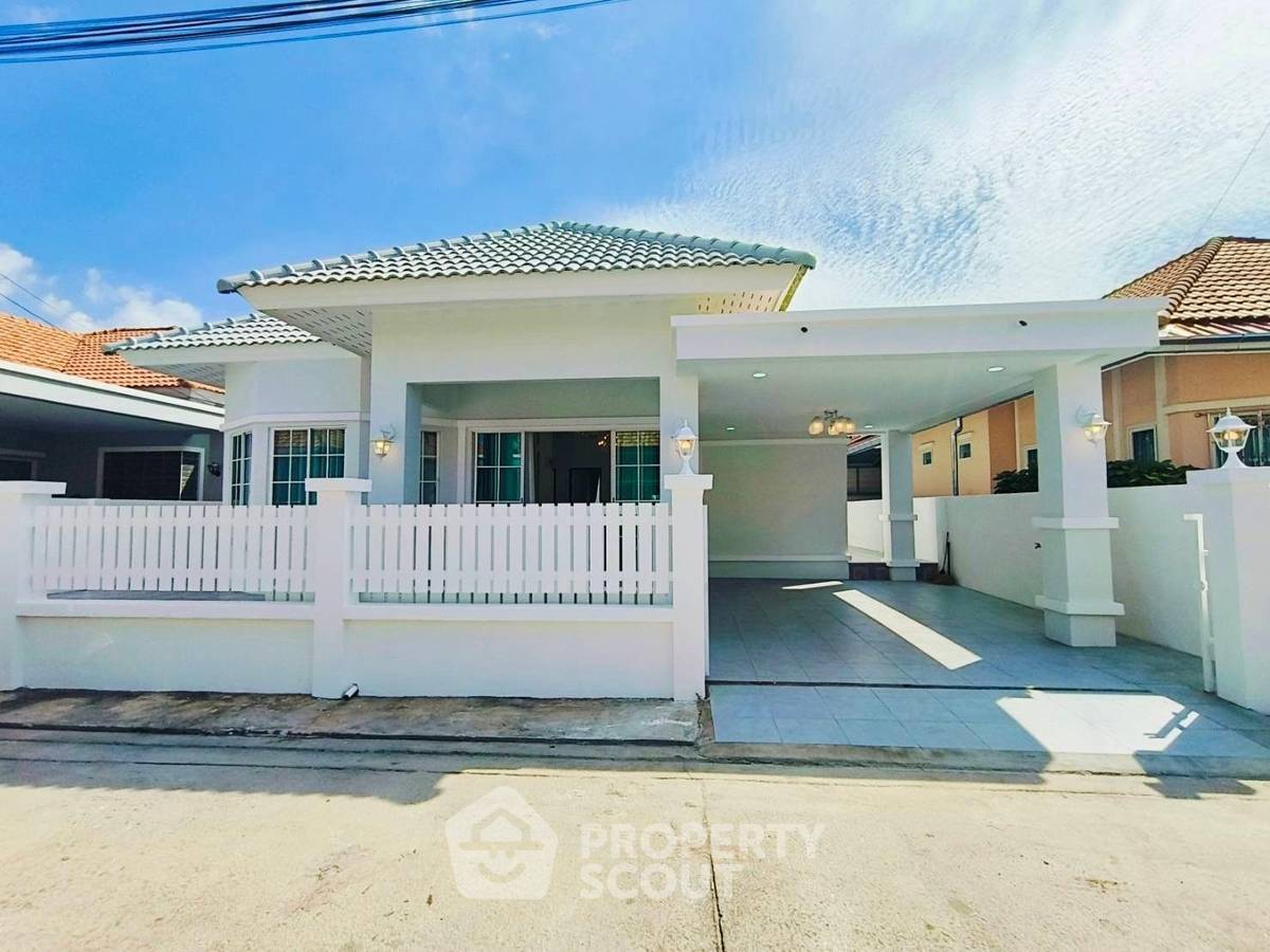 รูป บ้าน 3 ห้องนอน 180 ตร.ม. ที่หมู่บ้าน Rattanakorn Village 18 พัทยา (ID 3362311) - รูปที่ 1/18