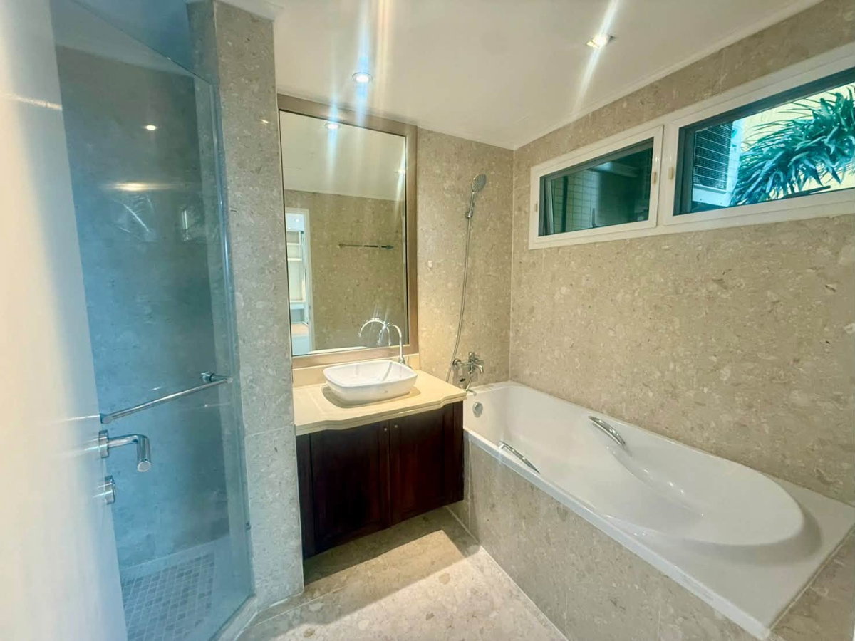 รูป LTH16271-R2610 - Condo For Rent | Baan Sirirudee | Soi Ruamrudee | BTS Ploenchit | 140 Sq.m. | 3 Beds | 3 Baths | 85K/Month - รูปที่ 3/12