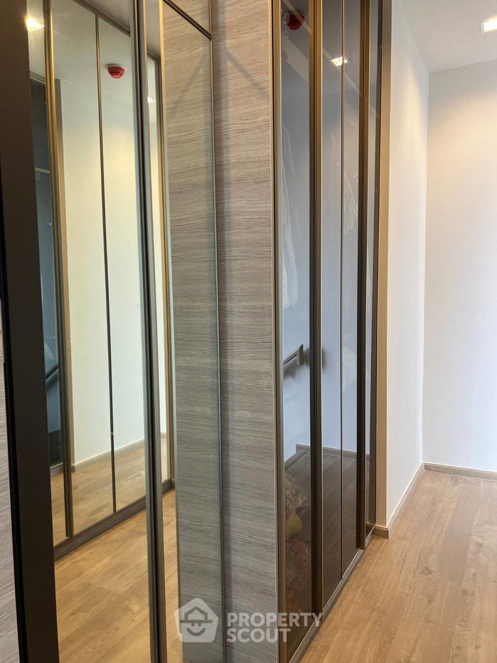 picture 1-BR Condo at The Crest Park Residences near MRT Phahon Yothin (ID 3362045) - 8/27