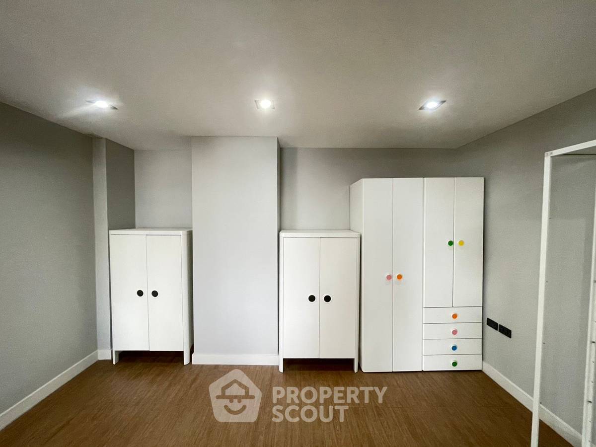 รูป คอนโด 5-ห้องนอน ที่ บ้าน สุขุมวิท ใกล้ BTS ทองหล่อ (ID 2093824) - รูปที่ 43/49