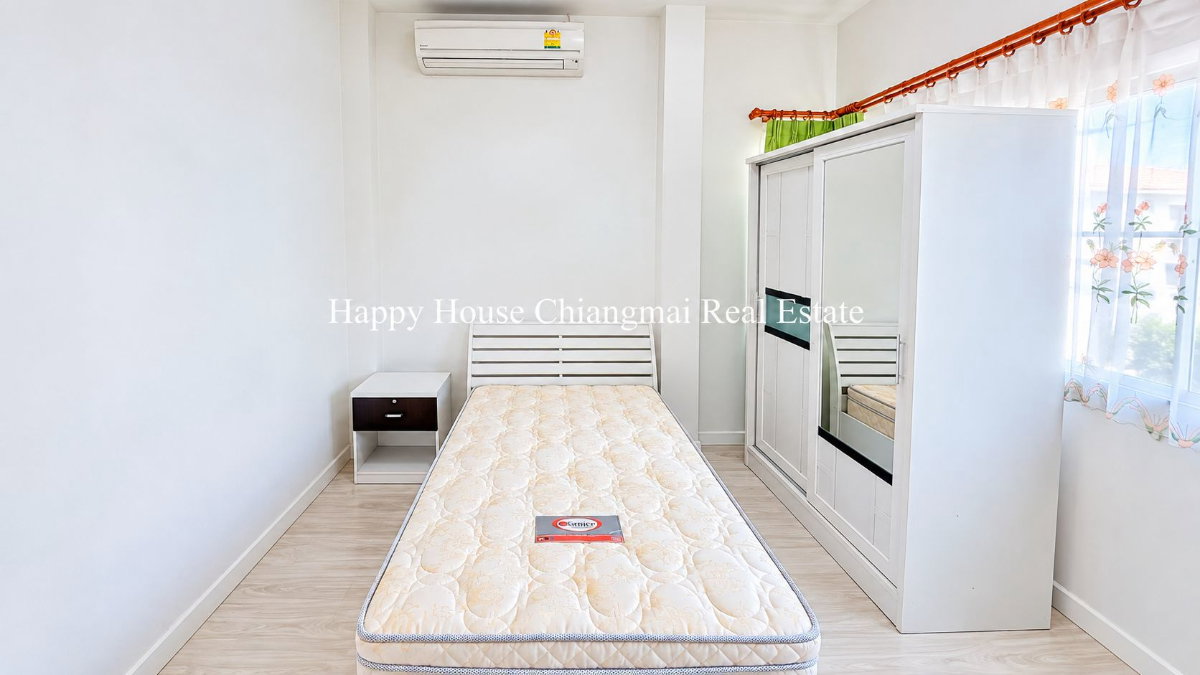 รูป ให้เช่า บ้านเดี่ยว 2 ชั้น ในหมู่บ้านดีญ่า วาเล่ย์ สารภี โทร 082-532-3935 - รูปที่ 19/23