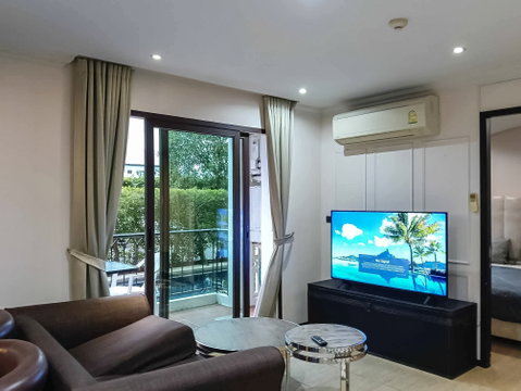 2 Bedroom Condo for Rent Venetian Signature Condo Resort