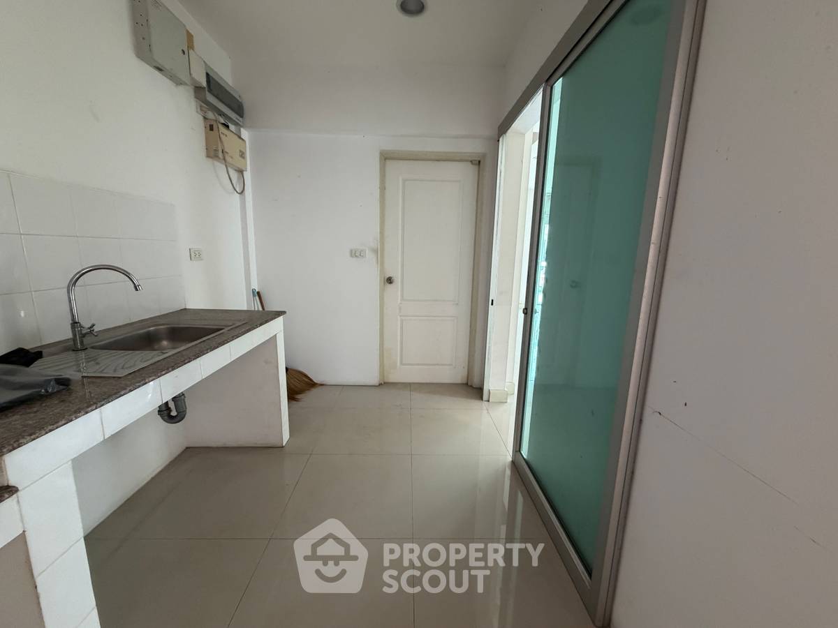 picture 4-BR House For Sale, Life Bangkok Boulevard-Ramintra (142 Sqm) (ID 1931559) - 26/29