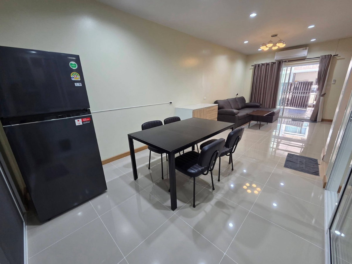 รูป 🏡 ให้เช่าทาวน์โฮม 3 ชั้น Villette City พัฒนาการ 38 3 ห้องนอน 3 ห้องน้ำ บ้านสวยสภาพใหม่เอี่ยม เพิ่งปรับปรุงและตกแต่งใหม่ทั้งหลัง - รูปที่ 6/20