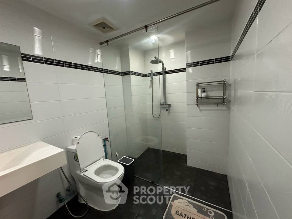 picture 1-BR Condo at Park Royal 3 Condominium close to Phratamnak (ID 3362477) - 6/29