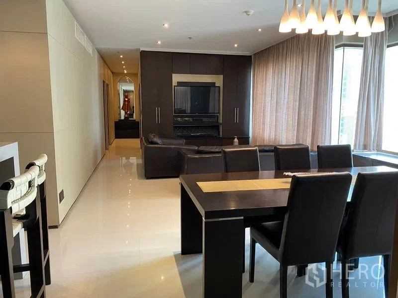 รูป ให้เช่า คอนโด 3 ห้องนอน The Emporio Place (เอ็มโพริโอ เพลส) คลองตัน คลองเตย กรุงเทพมหานคร BTS พร้อมพงษ์ - รูปที่ 2/10