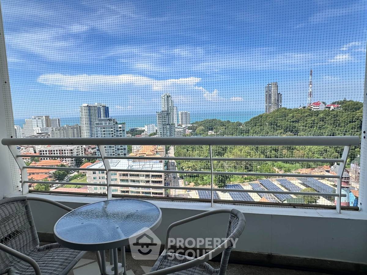 picture 16th-Floor 1-BR Condo At Pattaya Hill Resort, Phratamnak (ID 3362473) - 15/18