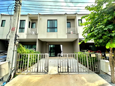 เช่าทาวน์โฮม ถนนรังสิต-นครนายก : 🏡 ปล่อยเช่า ทาวน์โฮม 2 ชั้น Siamese Blossom พหลฯ-วิภาวดี ✨ ทำเลดี ติดถนนใหญ่ | ตรงข้ามไทวัสดุ & เซ็นทรัล รังสิต