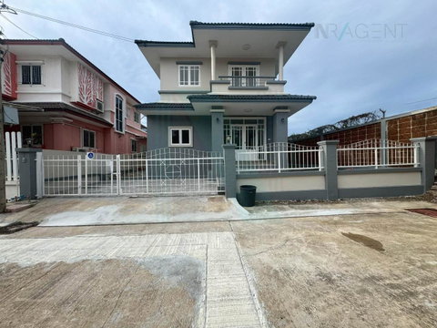 📌 ขายบ้านเดี่ยว โครงการ วรารมย์ ประชาอุทิศ 98 2 ชั้น 3 ห้องนอน 3 ห้องน้ำ