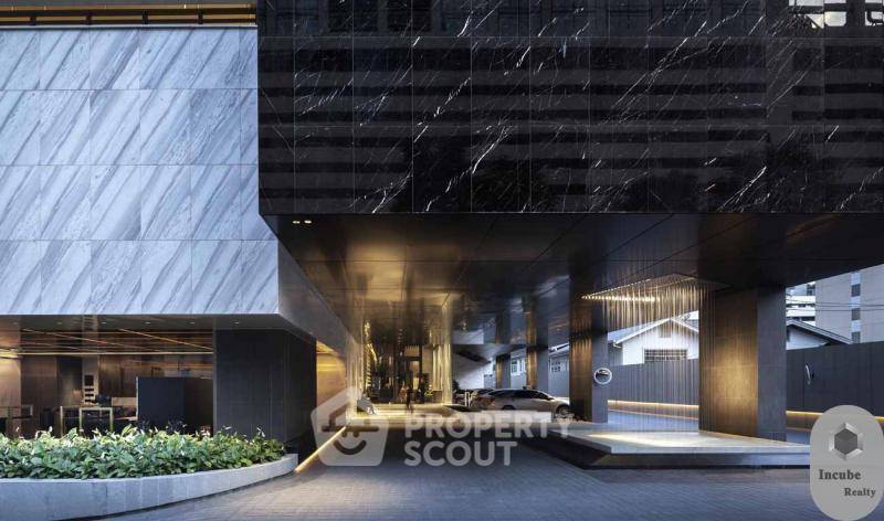 picture Spacious 2-BR 113 Sqm At Saladaeng One Near MRT Silom (ID 2834398) - 2/5