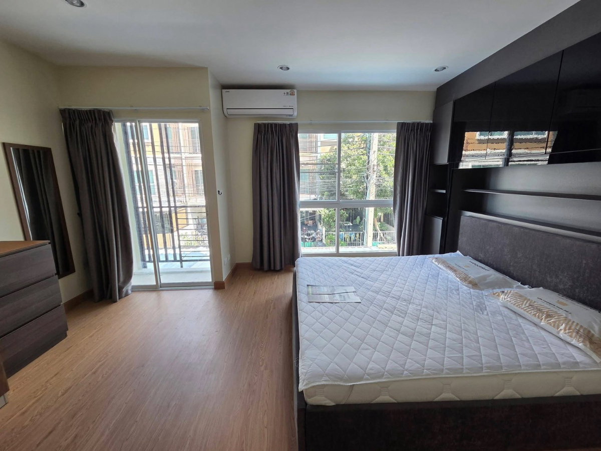 รูป 🏡 ให้เช่าทาวน์โฮม 3 ชั้น Villette City พัฒนาการ 38 3 ห้องนอน 3 ห้องน้ำ บ้านสวยสภาพใหม่เอี่ยม เพิ่งปรับปรุงและตกแต่งใหม่ทั้งหลัง - รูปที่ 11/20