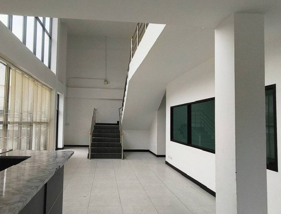 รูป ให้เช่าอาคารสำนักงาน 3 ชั้น  ทำเล ริมถนนวิภาวดี-รังสิต ใกล้เซียร์รังสิต / พื้นที่จอดรถ 15 คัน / แอร์ทั้งอาคาร / เหมาะเป็นสำนักงาน จดบริษัทได้ - รูปที่ 10/15