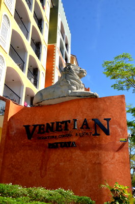 Condos for sale : Urgent Sales Venetian Signature Condo Resort Pattaya only 1.19MB