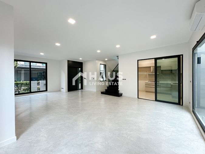 4-bed house for sale, 339 sqm, 53.1 sq wah, SOUL Ratchadapisek