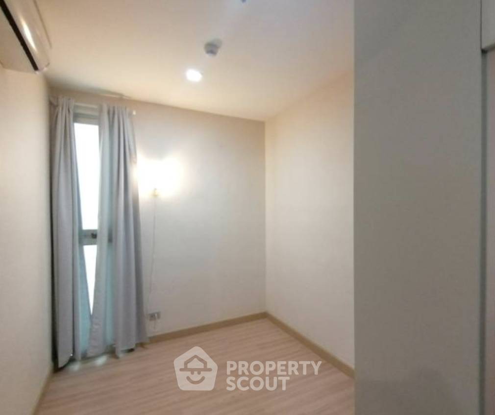 picture 2-BR Condo at Sky Walk Residences near BTS Phra Khanong (ID 2835446) - 2/5