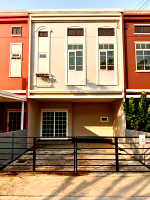 เช่าทาวน์โฮม กรุงเทพมหานคร : RPP103🏡 ให้เช่า Siri Place พุทธบูชา 39 จาก Sansiri ✨