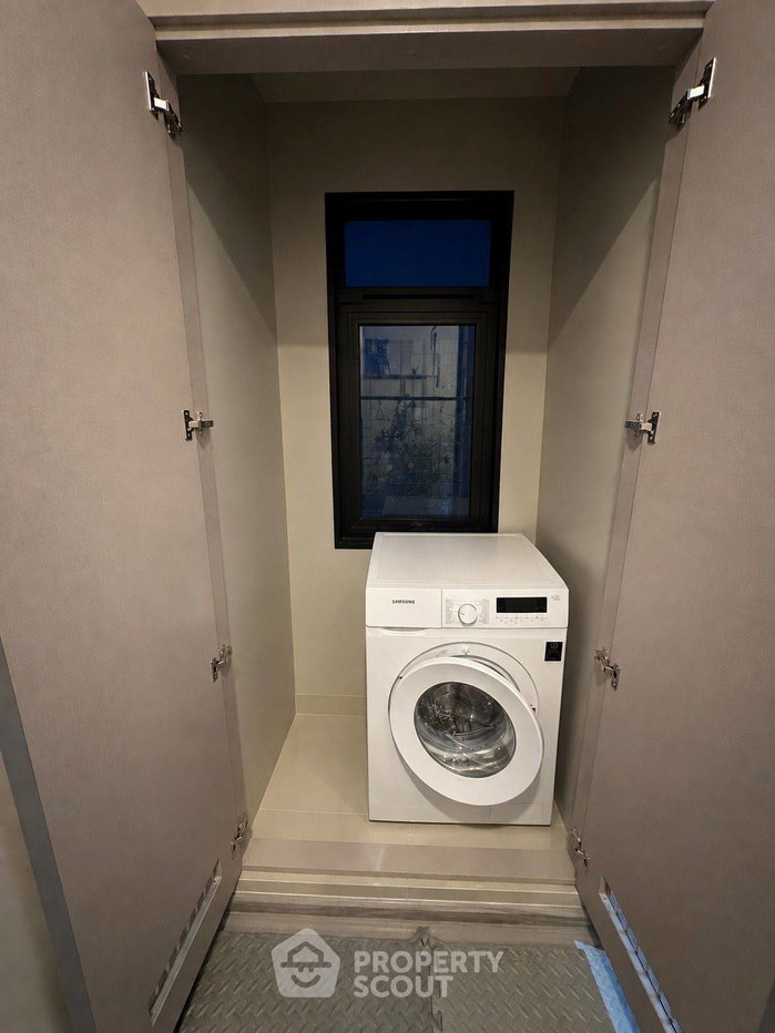 picture 2-BR Condo at Aspire Asoke-Ratchada near MRT Phra Ram 9 (ID 3362592) - 5/6