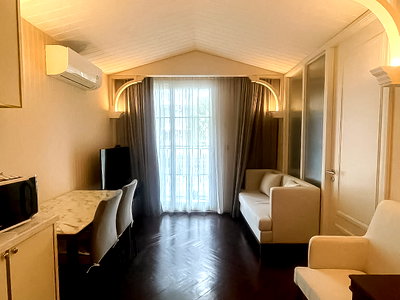 Condos for sale : 1 Bed for Sale Grand Florida Beachfront Condo Resort Pattaya