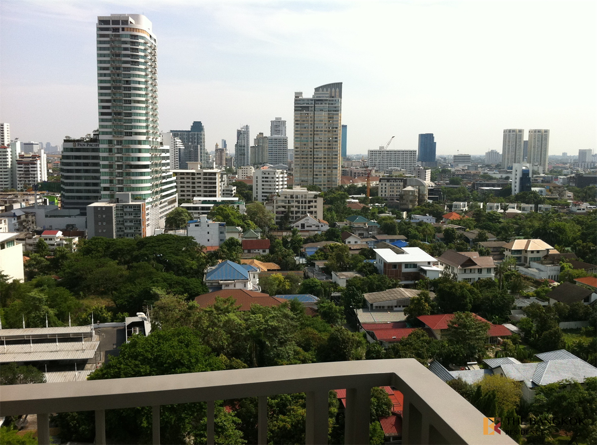 picture High-potential Location, Not as Expensive as You Think Quattro by Sansiri - 5/9