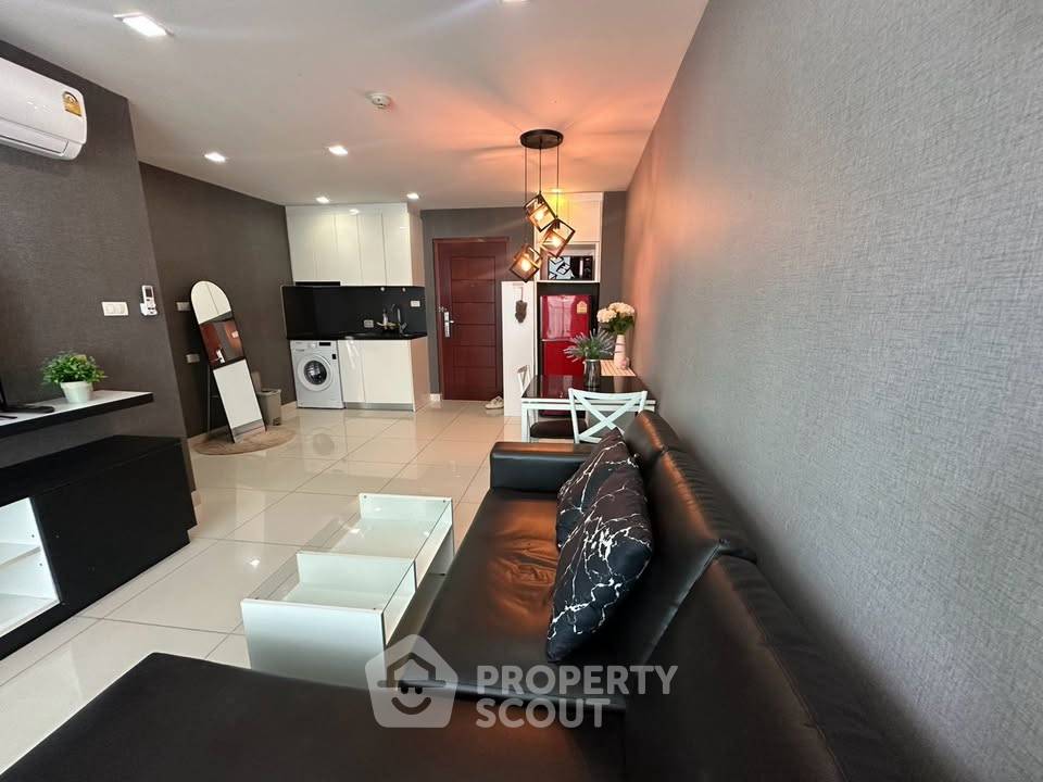 picture 1-BR Condo at Park Royal 3 Condominium close to Phratamnak (ID 3362477) - 18/29