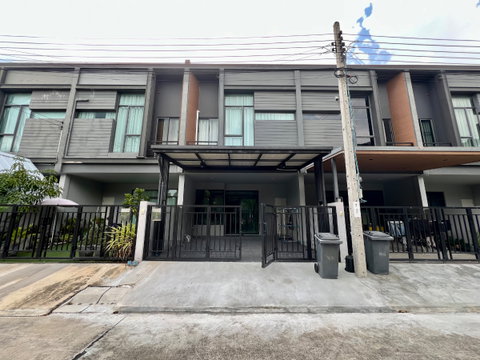 For Rent: 2-Storey Townhome at VERVE Rama 9 Fully Furnished & | Near International Schools & Suvarnabhumi Airport (Thereâs no flooding)