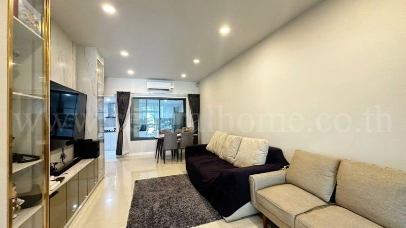 รูป ทาวน์โฮม 2 ชั้น บริทาเนีย วงแหวน-หทัยราษฎร์ จตุโชติ Built-in สวย ถนนเมน - รูปที่ 5/28
