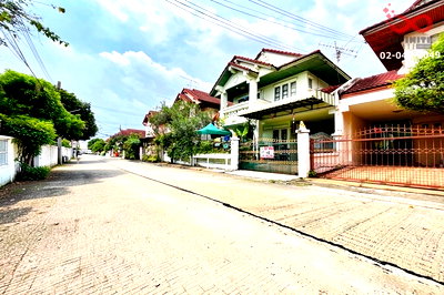 บ้านแฝด กรุงเทพมหานคร : ขายบ้านแฝด 2 ชั้น 40 ตร.ว. ม.ศศิญา ซอยสรงประภา 30 - เดชะตุงคะ ใกล้สนามบินดอนเมือง