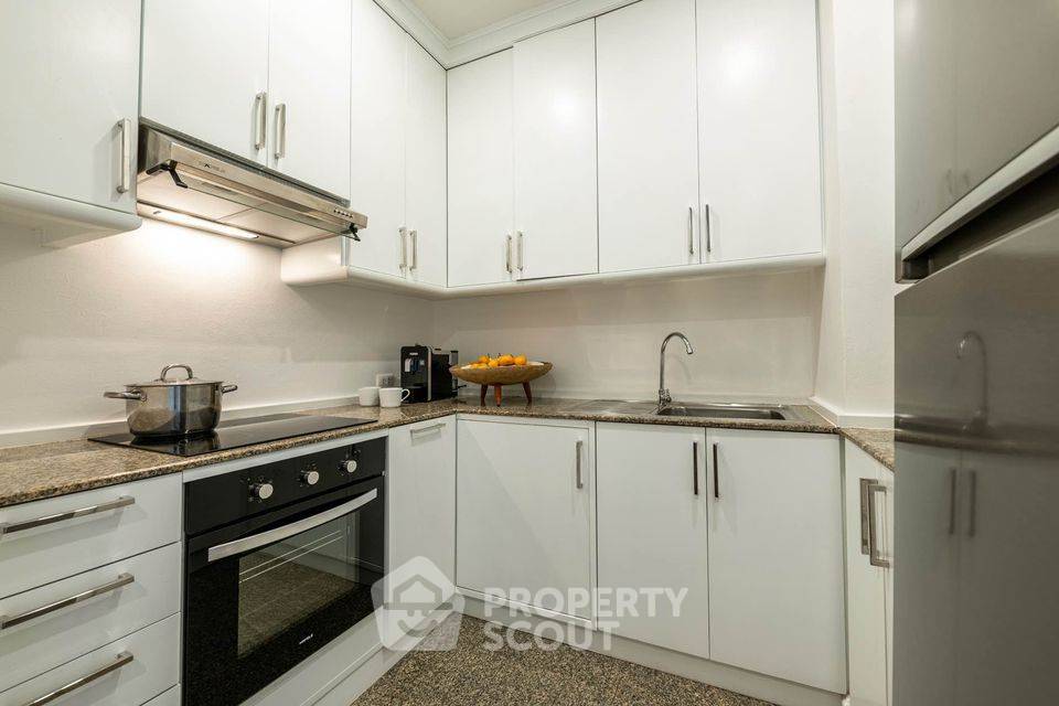 picture 2-BR Ban Chao Phraya Condo Near MRT Hua Lamphong (ID 574381) - 3/14